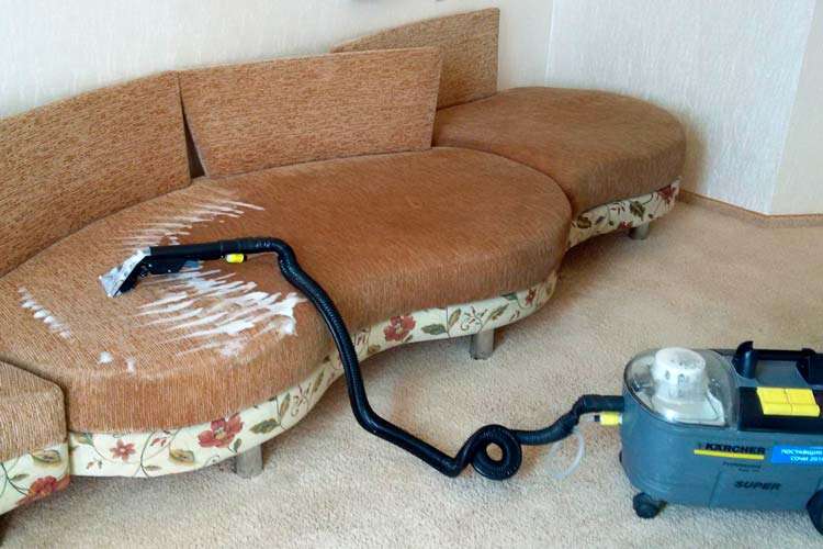 Химчистка диванов на дому в Харькове недорого