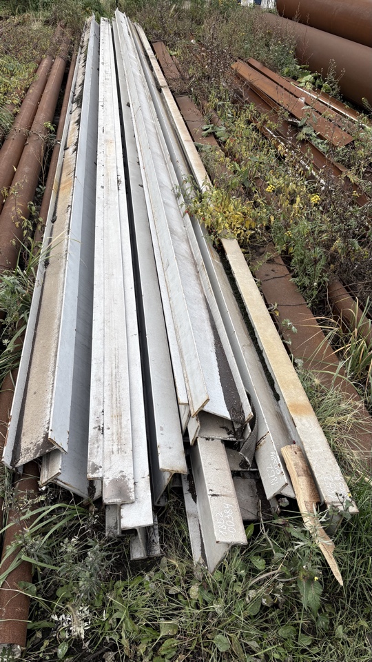 Новый дешевый двутавр 18Б2 в Череповце 46 руб/кг с НДС Новый дешевый двутавр 18Б2 в Череповце 46 руб/кг с НДС